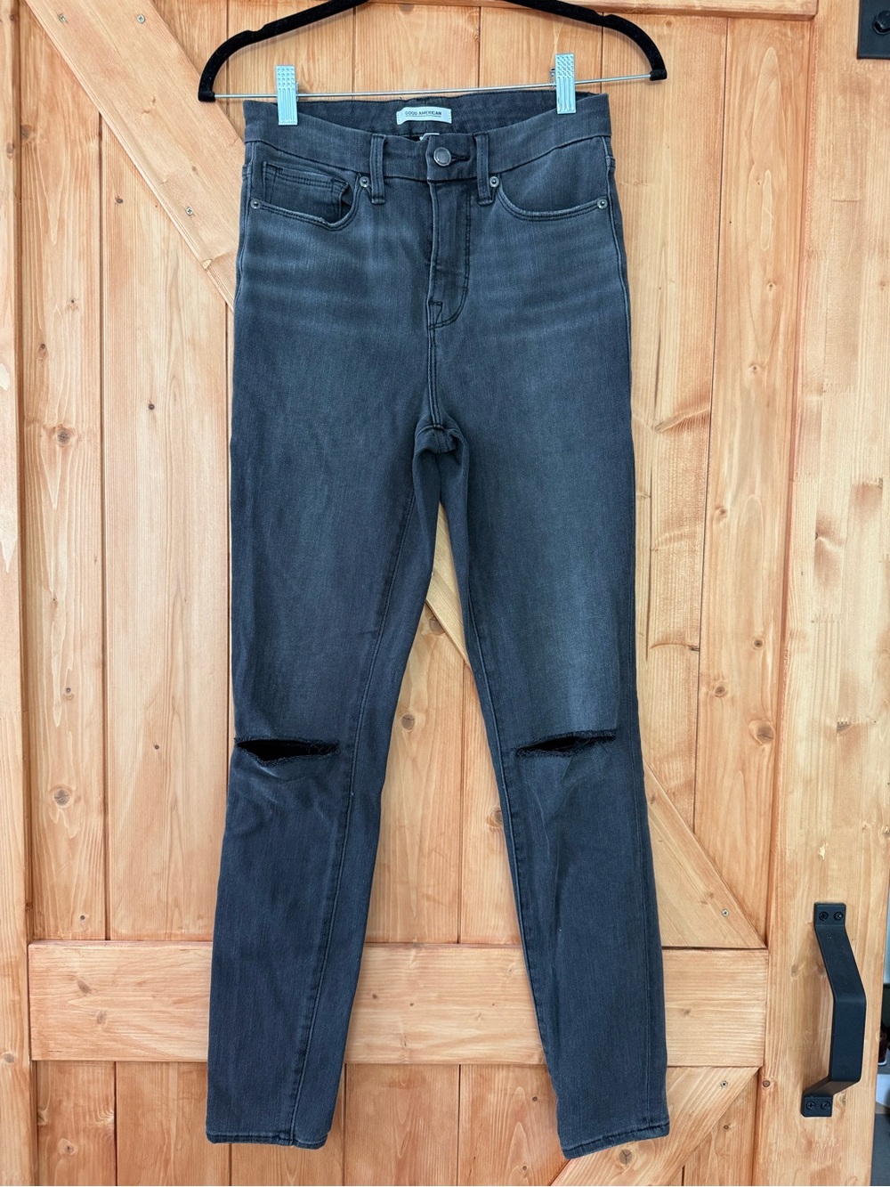 Good American Black Skinny Jeans with Knee Slits